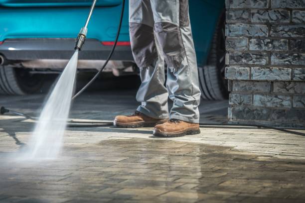 Best Driveway Pressure Washing  in Brooktrails, CA