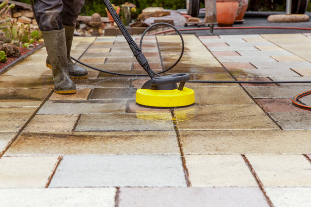 Playground Equipment Cleaning in Brooktrails, CA